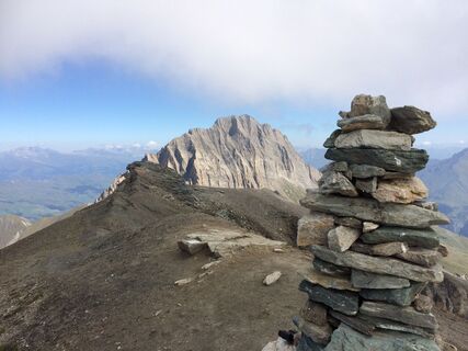 Gipfel Faltschonhorn mit Blick Richtung Piz Aul