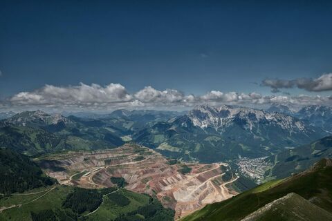 Polster Blick auf den ERZBERG