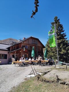 Fotografija s spletne strani Albert Grillitsch na poti