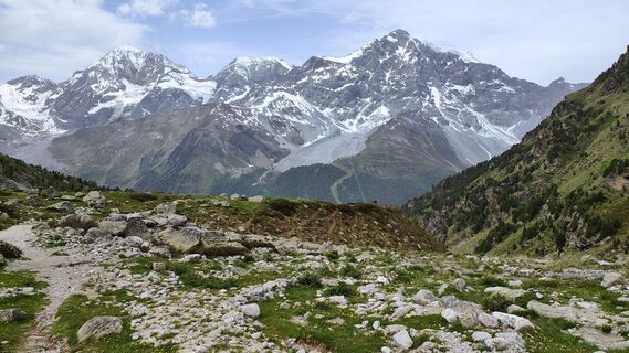 Zdjęcie z Andreas Schlosser wzdłuż trasy