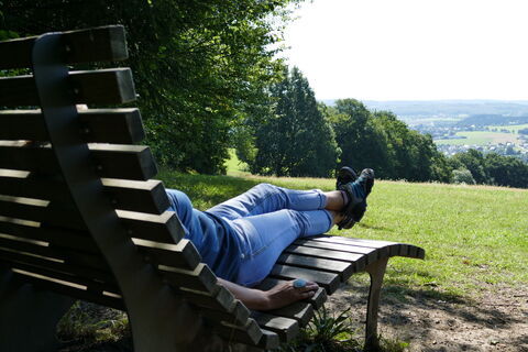 Pause mit Ausblick an der Storcker Hütte