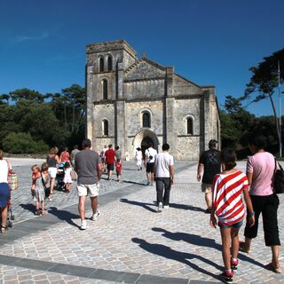 basilique-soulac-medoc-atlantique-3-2