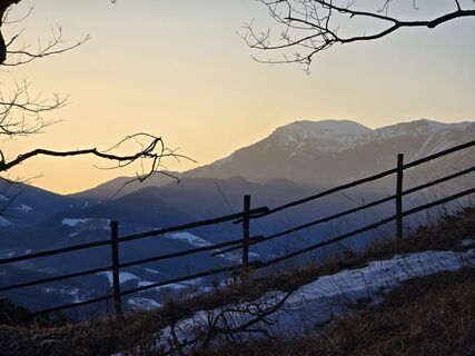 Фото с сайта enipeus 65 во время экскурсии