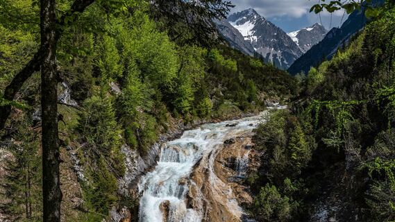 Wasserfall Karwendelschlucht - Scharnitz.jpg