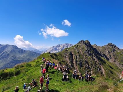 Blick vom Gipfel zur Porze