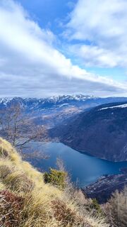 Fotografija s spletne strani Ivana Kostic na poti