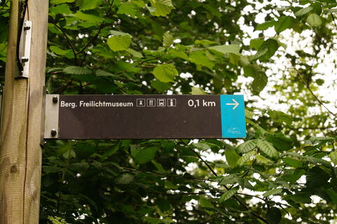 Wegweiser am Panoramasteig