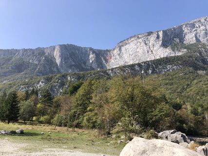 Photo de Astrid Illig le long du parcours
