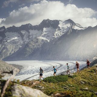 Panoramaweg entlang des Aletschgletschers.
