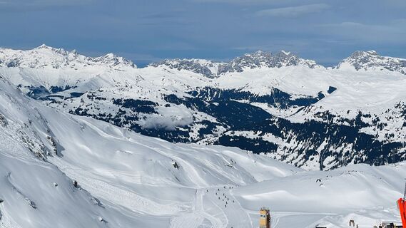 Fotografija s spletne strani Diyu Tang na poti
