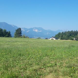 Blick zu den Karawanken