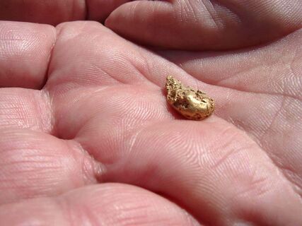 Goldnugget am Goldpfad