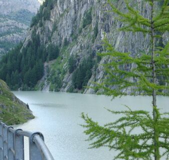 Stausee Gibidum