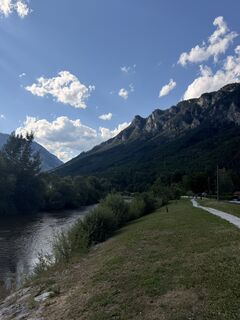 Fotografija s spletne strani Adele Schüller na poti