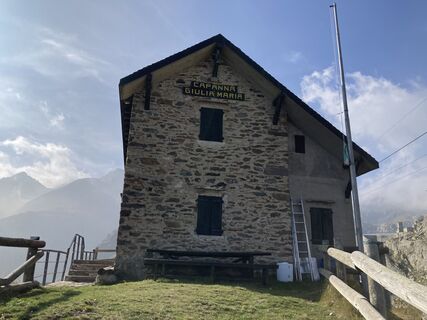 Fotografija s spletne strani Marilena Locatelli na poti