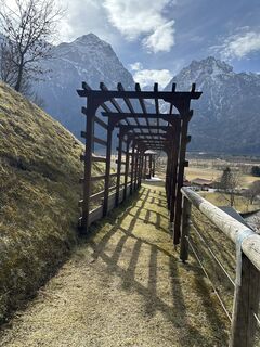 Fotografija s spletne strani Toni Feistritzer na poti