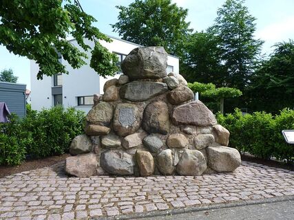 Elsternbuschdenkmal