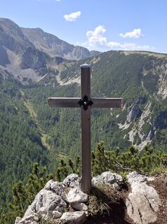 Fotografija s spletne strani Ursula Woegerer na poti