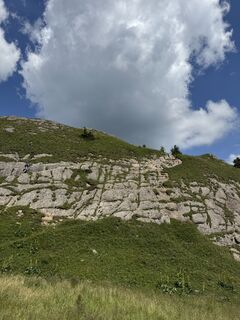 Fotografia z Nisha Schweitzer na trase