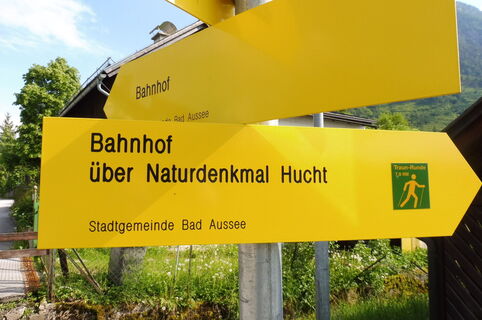 Richtung Bahnhof - grünes Symbol