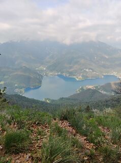 Zdjęcie z Lorenzo Martinelli wzdłuż trasy