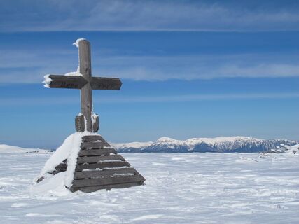 Gipfelkreuz am Hochwechsel, Joglland-Waldheimat in der Oststeiermark