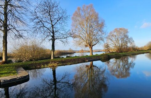 Oberstrom-Kajaksteg der Schleuse Untere Friesen