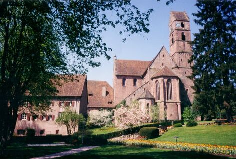 Kloster Alpirsbach vom Kurgarten aus