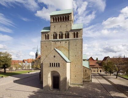 UNESCO Welterbe Mariendom Seitenansicht