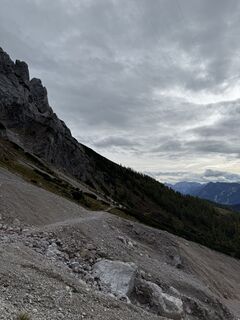 Fotografija s spletne strani Jana Weiß na poti