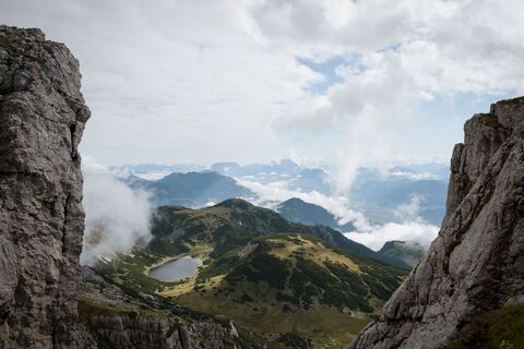 Maurach a. A., Brandenberger Alpen, Rofan, Blick von Schafsattel Schafsteig auf Zireiner, Adlerweg Etappe 07_Tirol Werbung_Schwarz Jens_Maurach am Achensee.jpg