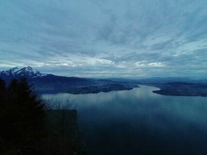 Fotografie de la luyyy de-a lungul turului