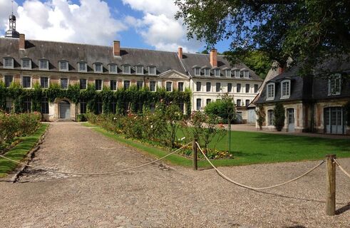 Valloires_Abbaye_Innenhof