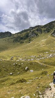 Foto de Stefan Aust a lo largo del recorrido