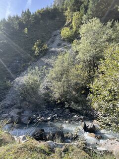 Fotografija s spletne strani F A 4 na poti