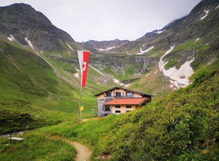 wandern-bergerseehuette-c-desiree-dezordo.jpg