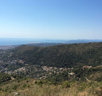Aussicht auf Nizza und das Mittelmeer