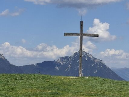 Fotografija s spletne strani Arei01 na poti