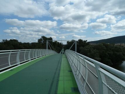 Radbrücke in die Slowakei