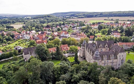 Schloss Varenholz mit Blick in Richtung Kirchberg