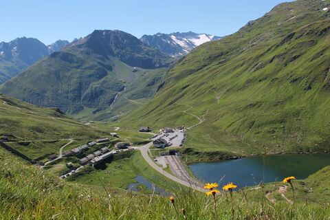 Blick aus dem Fellital zum Oberalppass