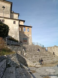 Fotografija s spletne strani Greg+Lisa na poti