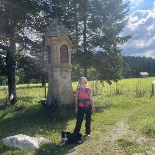 Photo de Nicole Muck le long du parcours
