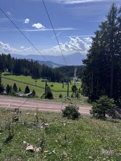Fotografija s spletne strani Jerry Geimer na poti
