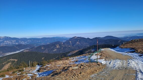 Fotografia z Attila Sümeghy na trase