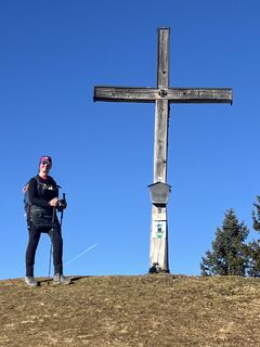 Fotografija s spletne strani Tom na poti