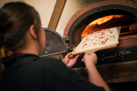 Elsässischen Flammkuchen