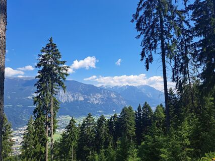 Zdjęcie z Ljubow Obidina wzdłuż trasy