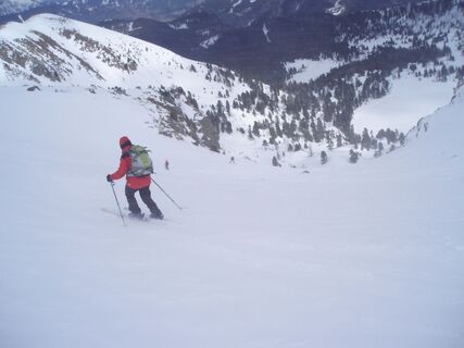 Abfahrt vom Kleinen Bösenstein, im Hintergrund der Große Scheiblsee