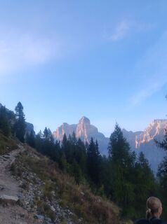 Fotografija s spletne strani corrado na poti